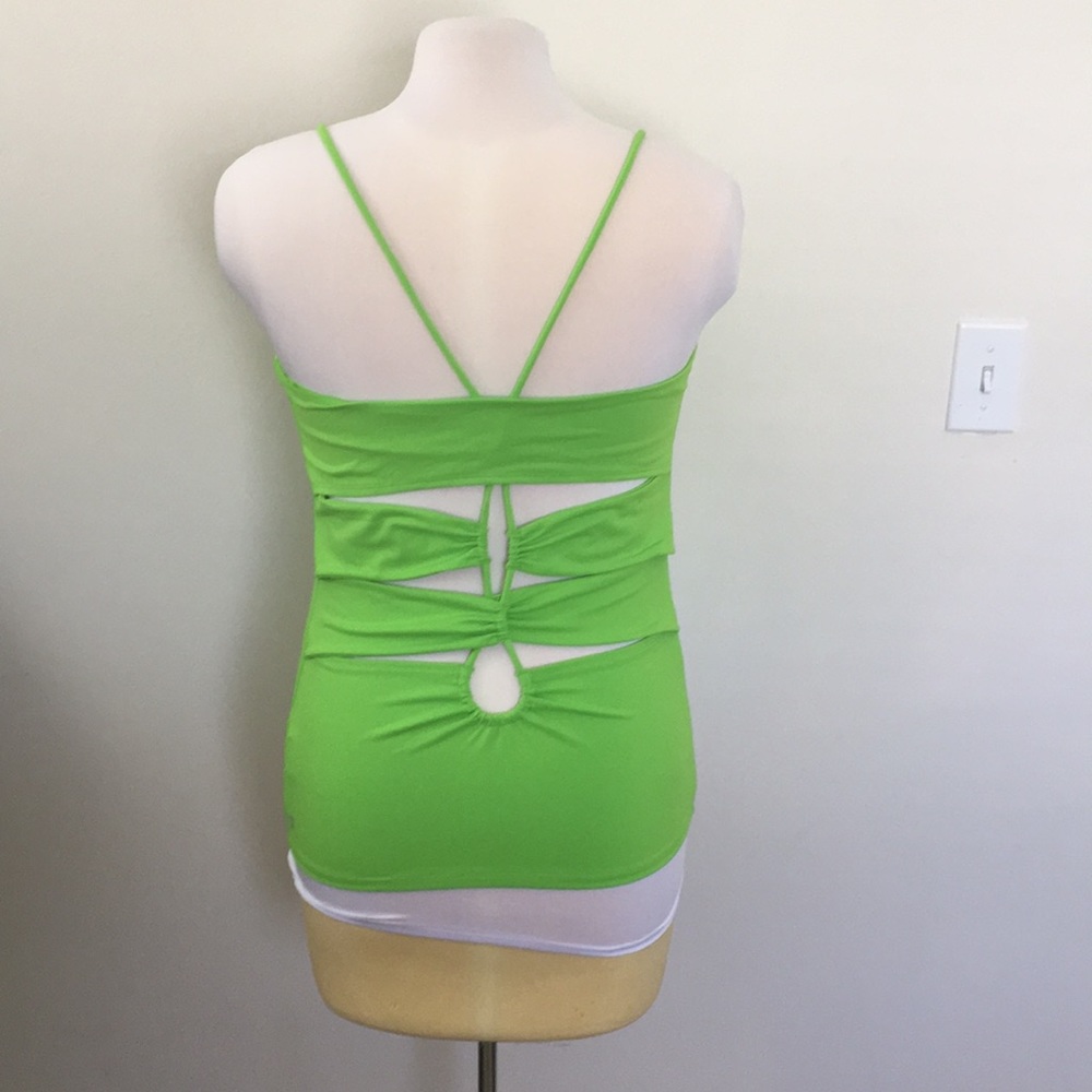 💚 Fun tank top from Fabletics